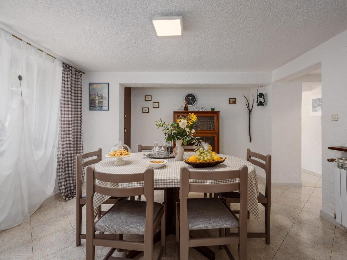 Casa Astrid By The Sea In Πόρετς Εξωτερικό φωτογραφία